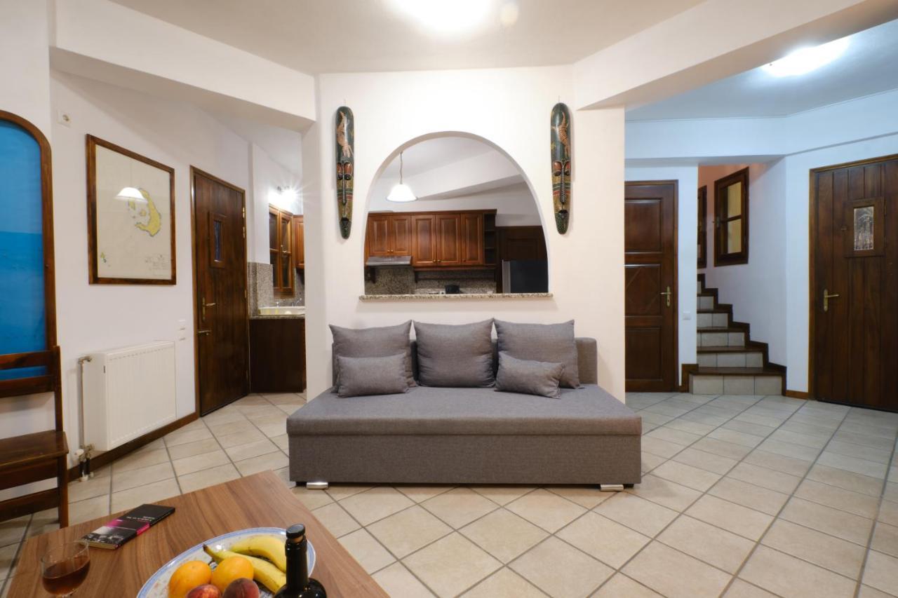 Private Villa Evgenia With Swimming Pool Perissa  Bagian luar foto